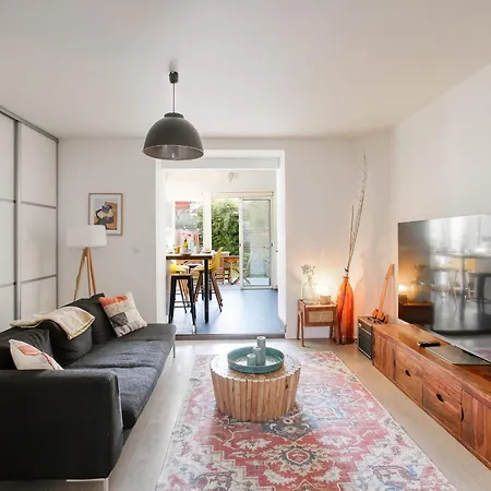 L'eclat Wifi Jardin - Maison Holiday home Angers